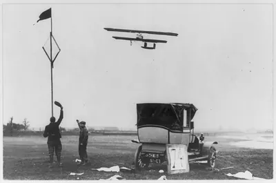 Tabuteau winning the Michelin Cup, 1910