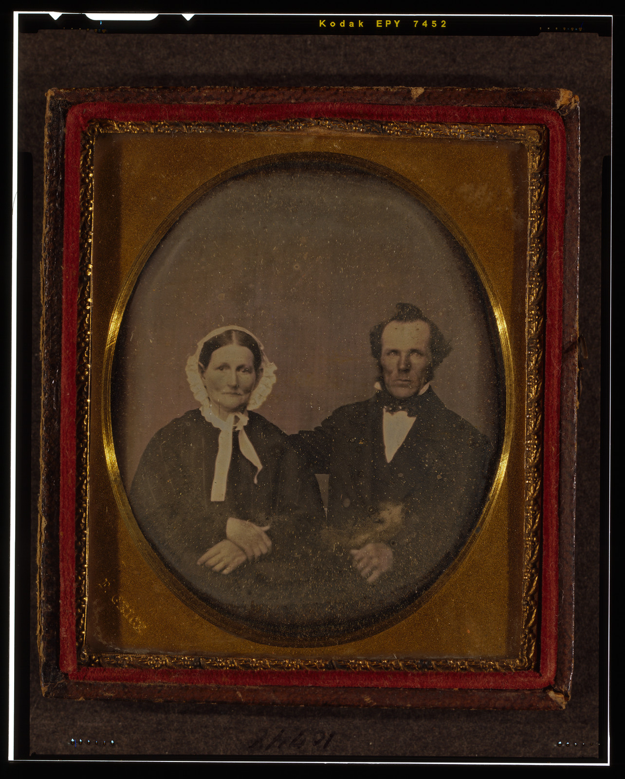 Daguerreotype portrait of an unidentified man and woman, 1855 — historic photograph