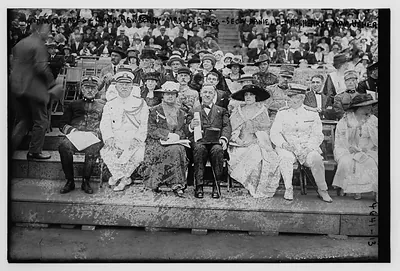 Adm. Gleves, Comdr. Newberry, Mrs. Gleaves, Secy Daniels, Mrs. Hearst, Adm. Usher