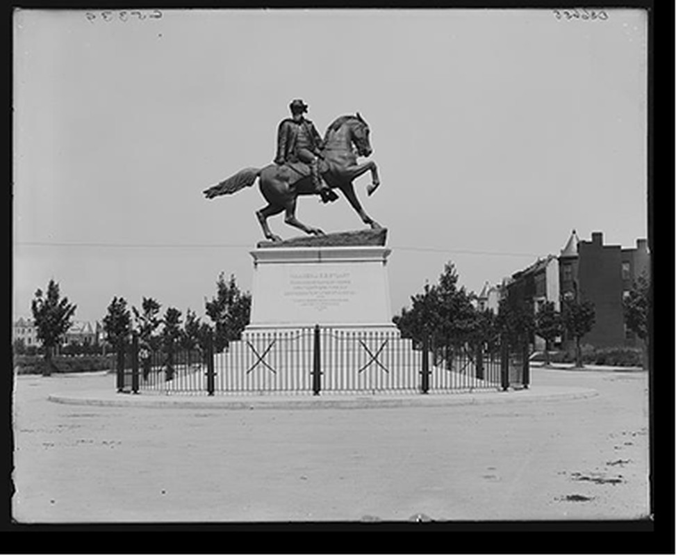 [Statue of Major General J.E.B. Stuart, Richmond, Va.], [between 1906 and 1910] — historic photograph