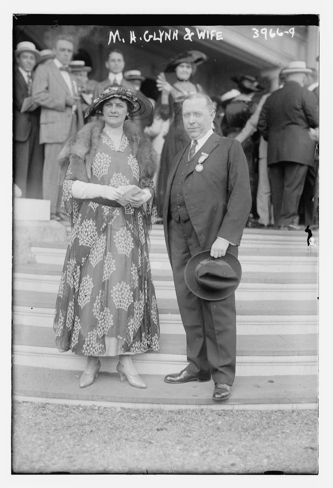 M.H. Glynn & wife, n/a — historic photograph