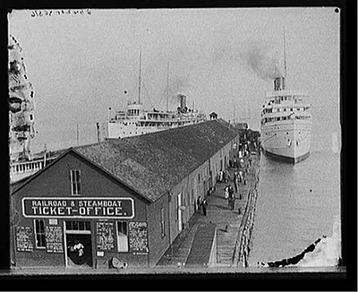 [Arnold's Dock, Mackinac Island, Mich.]