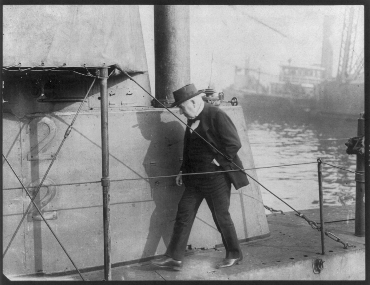 Thomas A. Edison inspecting the E 2 submarine — historic photograph