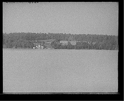 [Upper Saranac Lake, the Wawbeek Inn from the lake, Adirondacks, N.Y.]