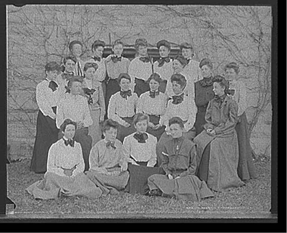 [The Western College for Women class of 1905, Oxford, Ohio], [1904?] — historic photograph