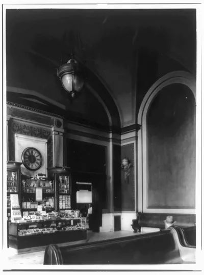 [Men's waiting room with tobacco shop, Union Station, Washington, D.C.]