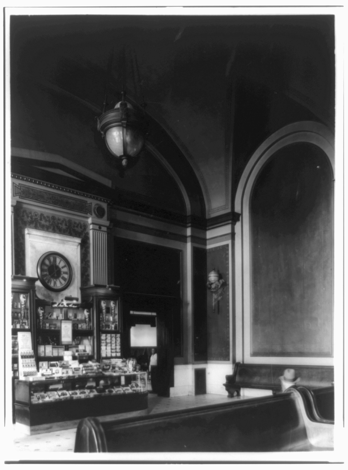 [Men's waiting room with tobacco shop, Union Station, Washington, D.C.], [no date recorded on caption card] — historic photograph