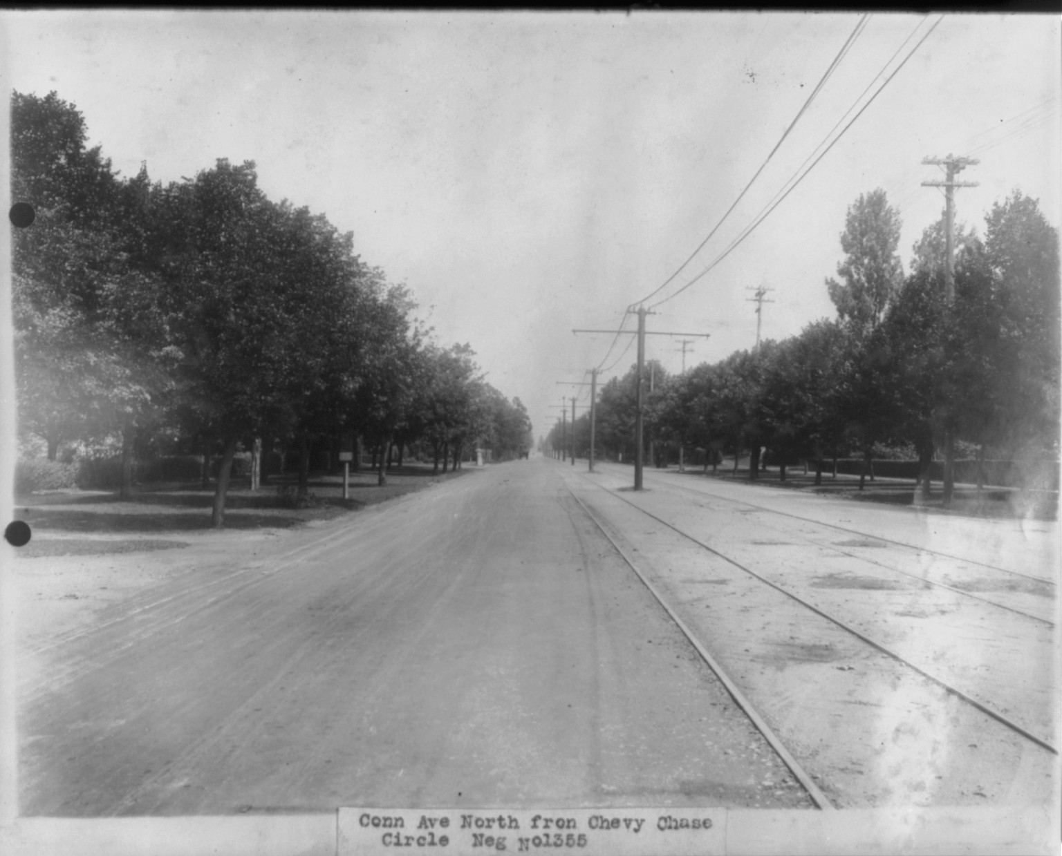 Conn. Ave. north from Chevy Chase Circle, Washington, D.C., [between 1909 and 1932] — historic photograph