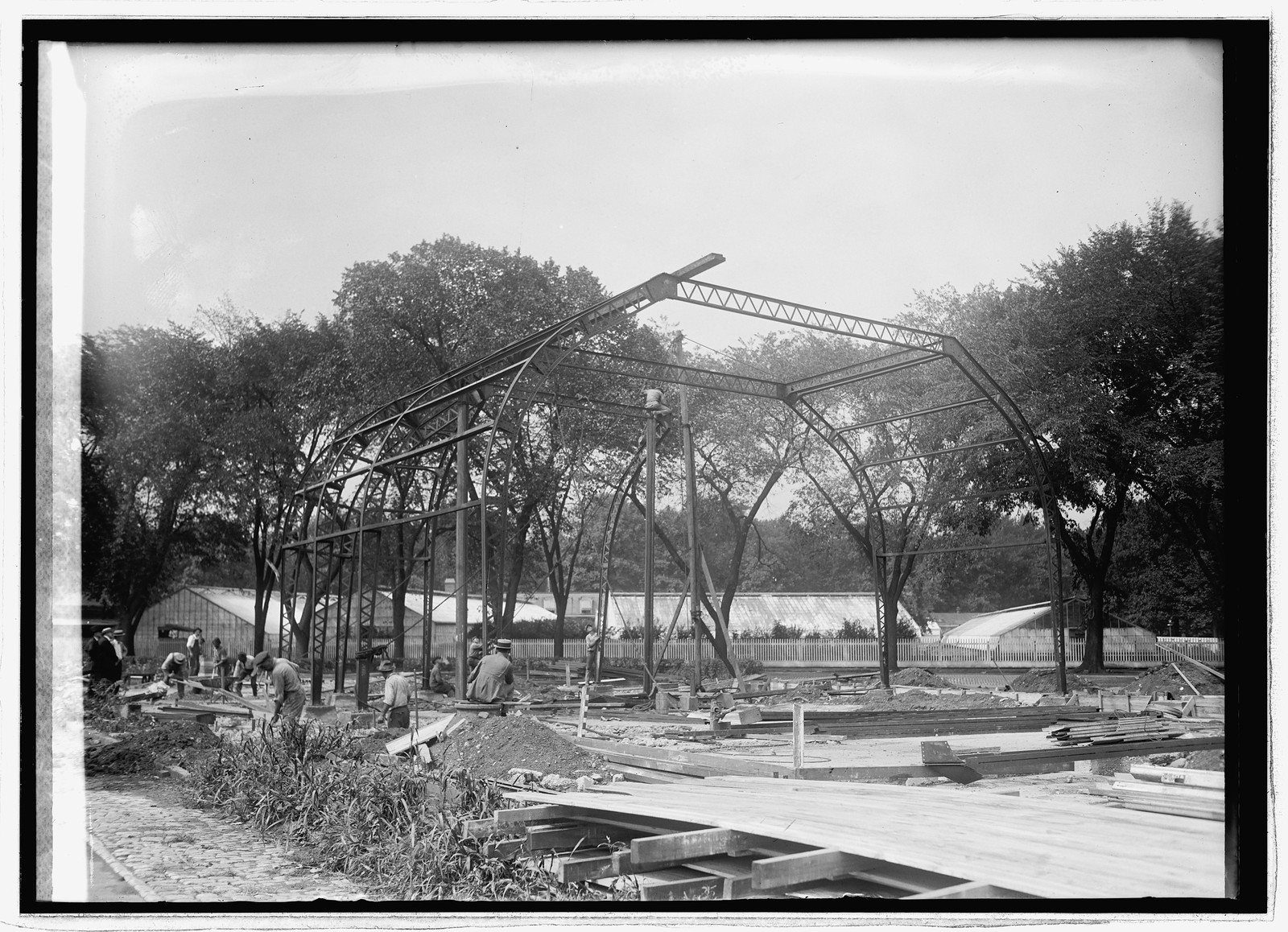 Botanical Garden, 8/29/23, [19]23 August 29. — historic photograph