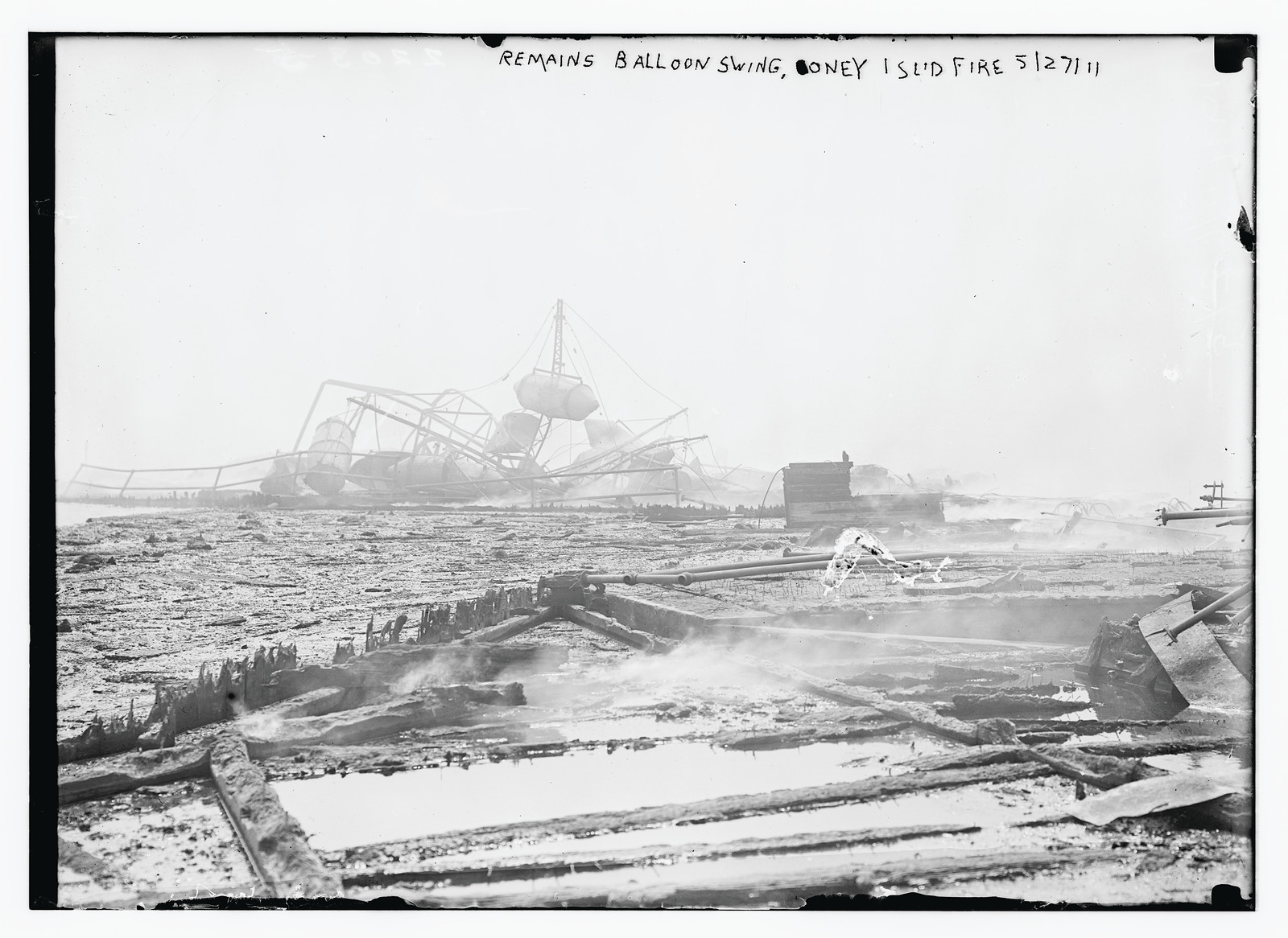 Remains balloon swing, Coney Island Fire, 1911, 1911 — historic photograph