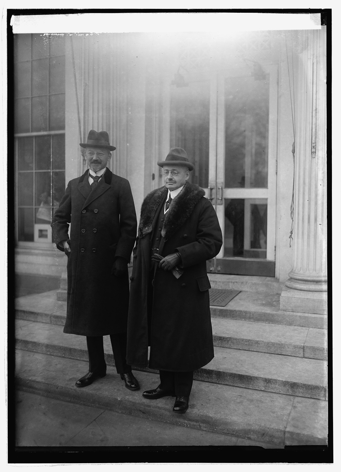 Dr. Weidfelt & Dr. Kisselbach, 2/15/23, [19]23 February 15. — historic photograph