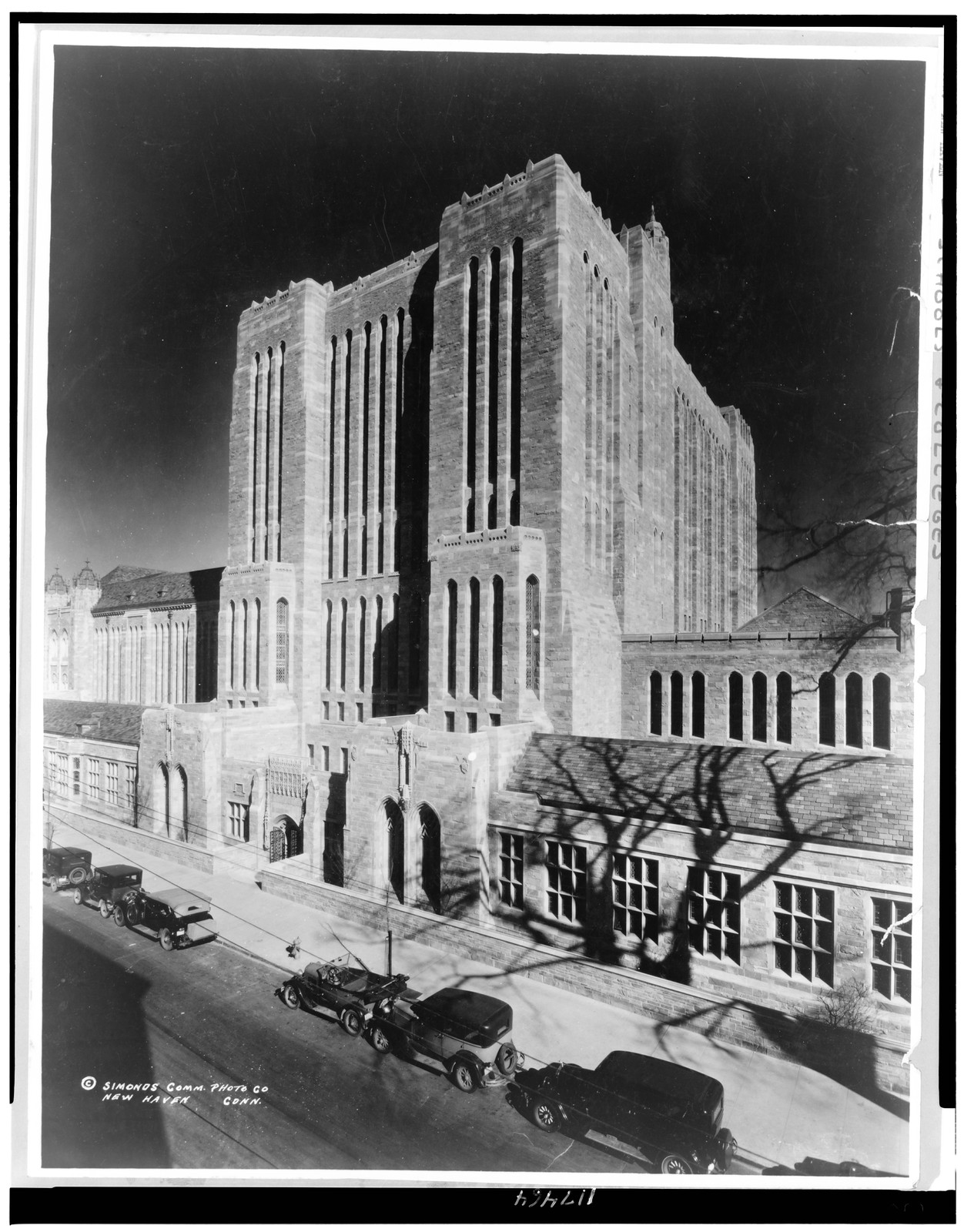 [Sterling Memorial Library, Yale University, New Haven, Connecticut], c1921. — historic photograph