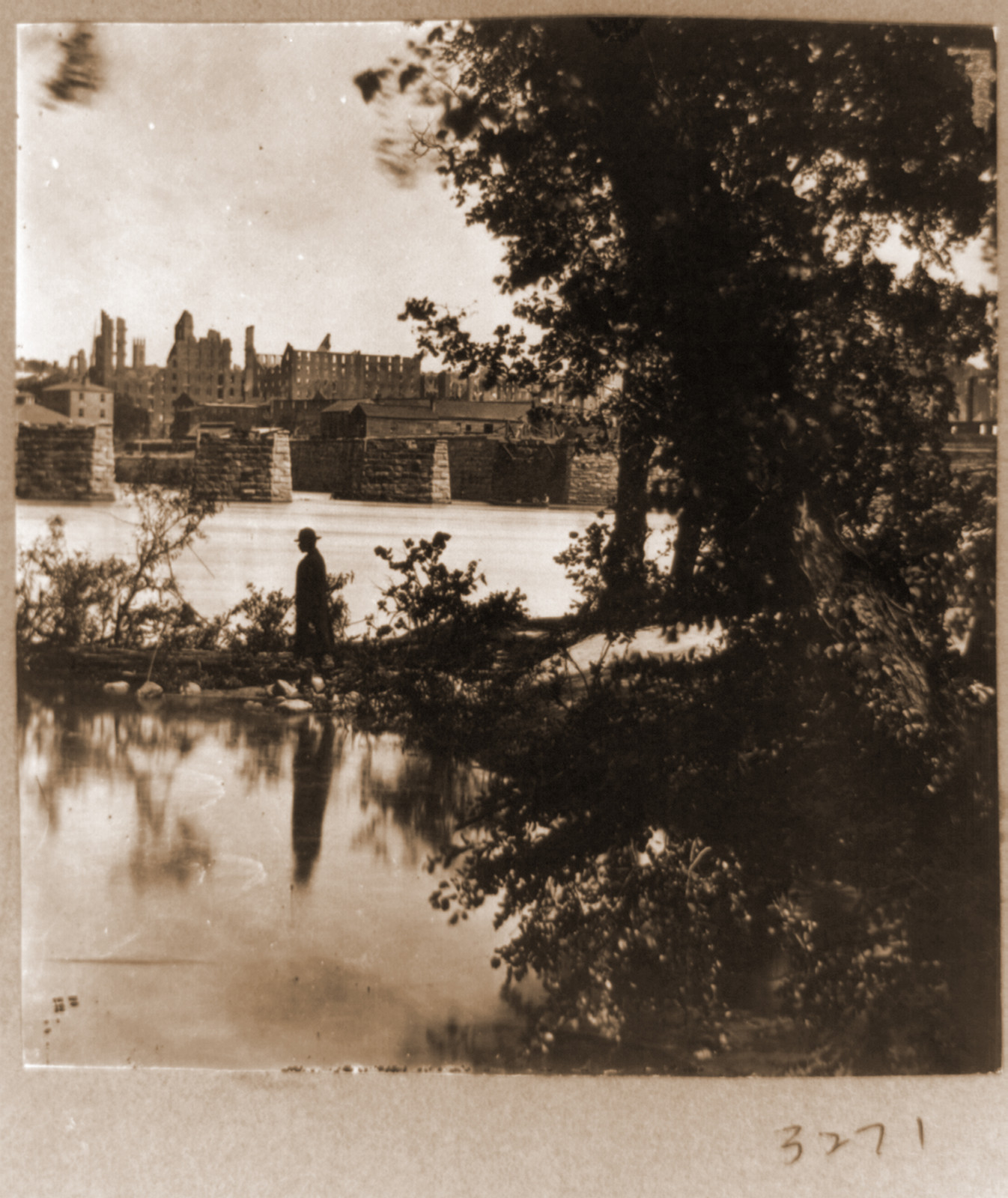 Ruins of Mayos Bridge Richmond Va., 1865 — historic photograph