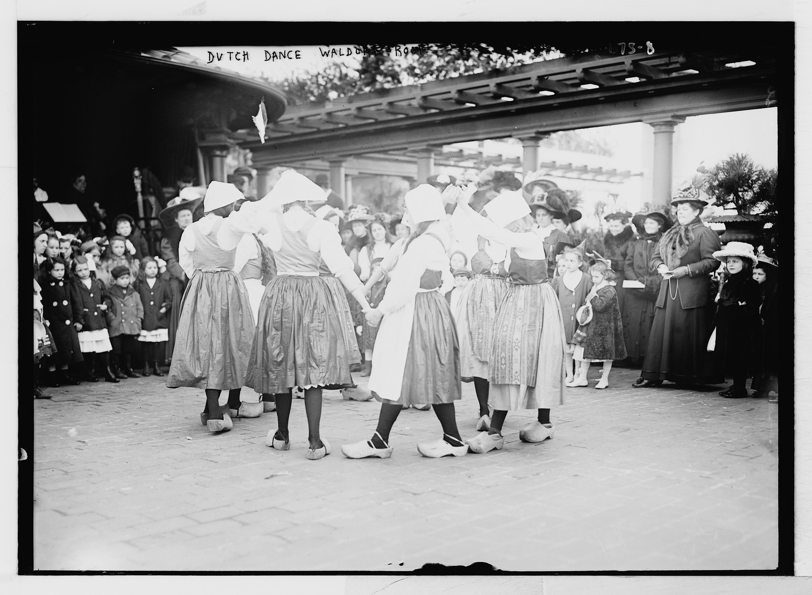 Dancers doing Dutch dance, Waldorf roof, New York, 3/29/09. — historic photograph