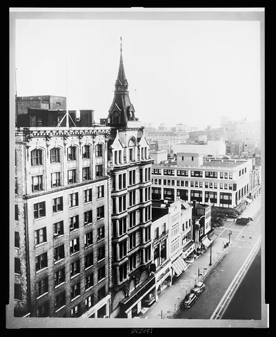 [Aerial view of the Sun Building, between 13th and 14th Streets NW, Washington, D.C.]
