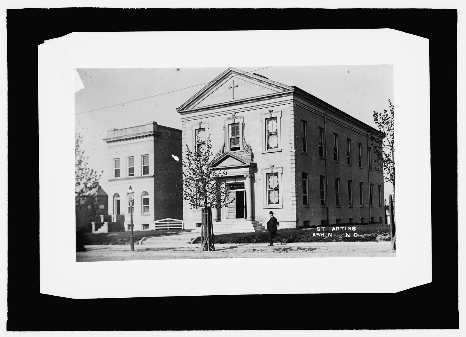 St. Martin's, [between 1909 and 1923] — historic photograph