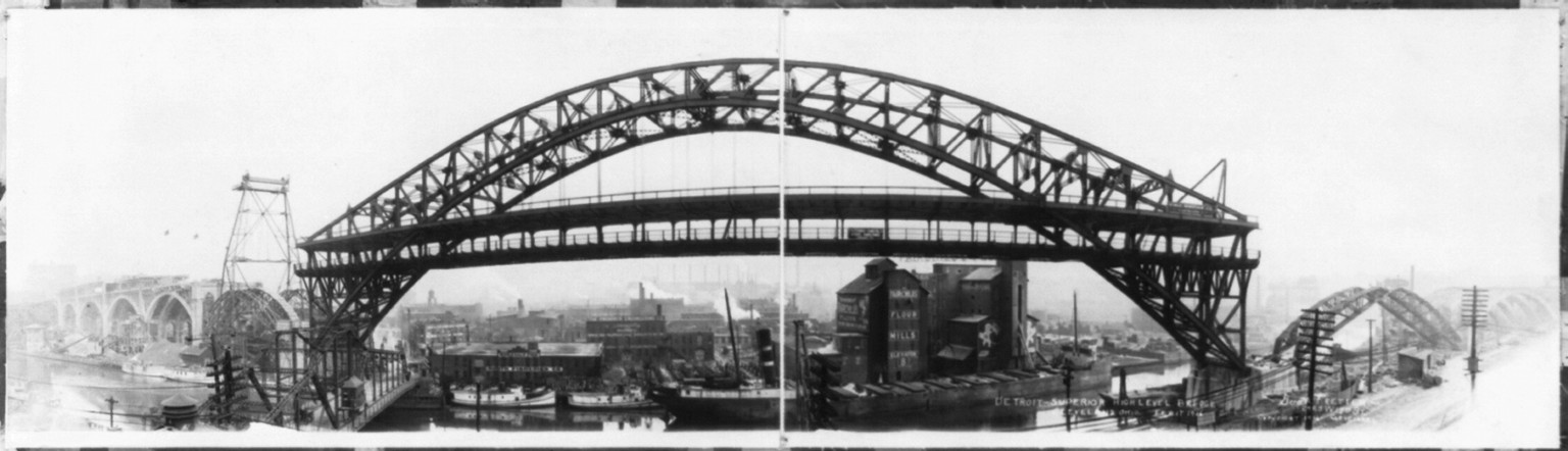 Detroit-Superior high level bridge, Cleveland, Ohio, Feb. 17, 1916, c1916. — historic photograph