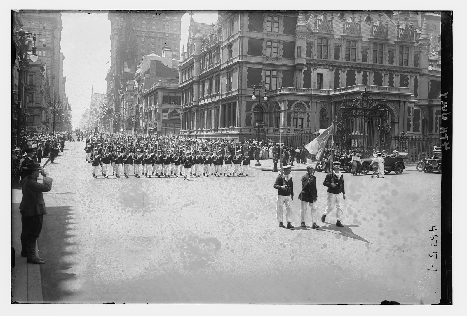 July 4th parade, n/a — historic photograph