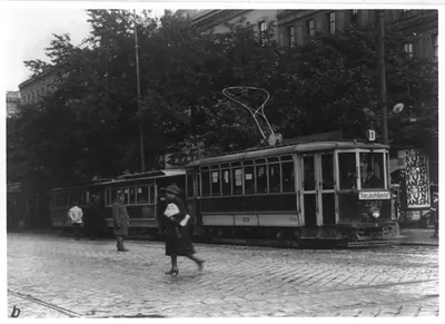 Trolley cars, Vienna, Austria
