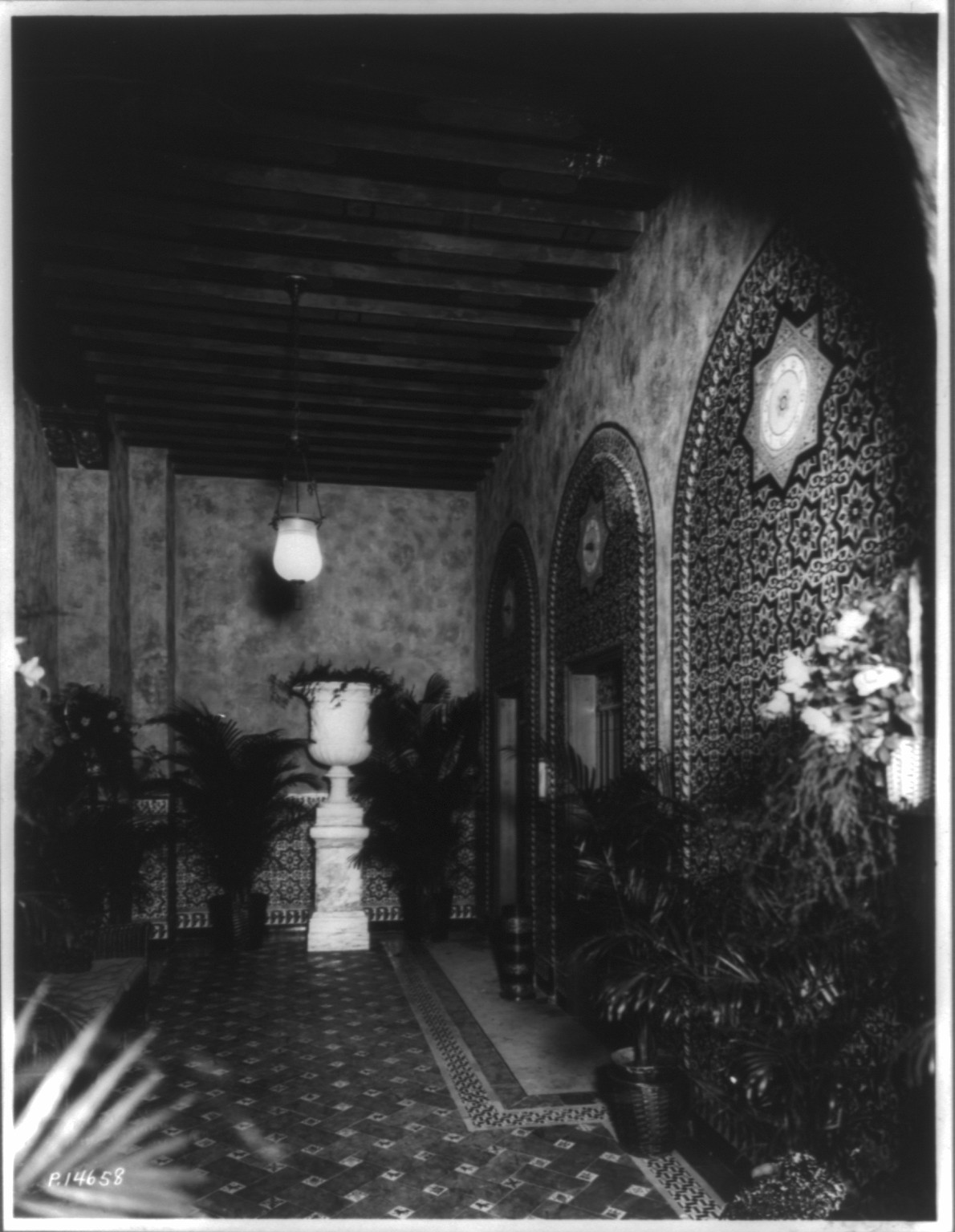 Cuba, Havana, interior of the Hotel Sevilla-Biltmore / American Photo Studios, Havana, Cuba., [between 1920 and 1950] — historic photograph