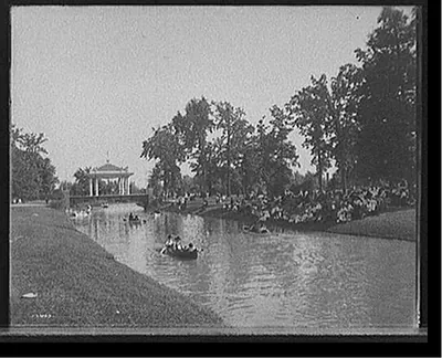 [Main canal and band-stand, Belle Isle Park, Detroit, Mich.]