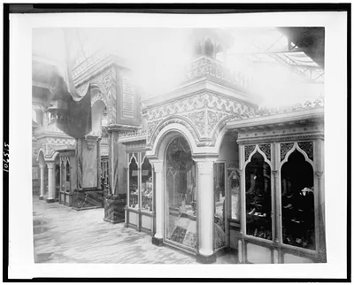 [Exhibit of textiles and other objects of art at the Romanian exhibit, Paris Exposition, 1889]