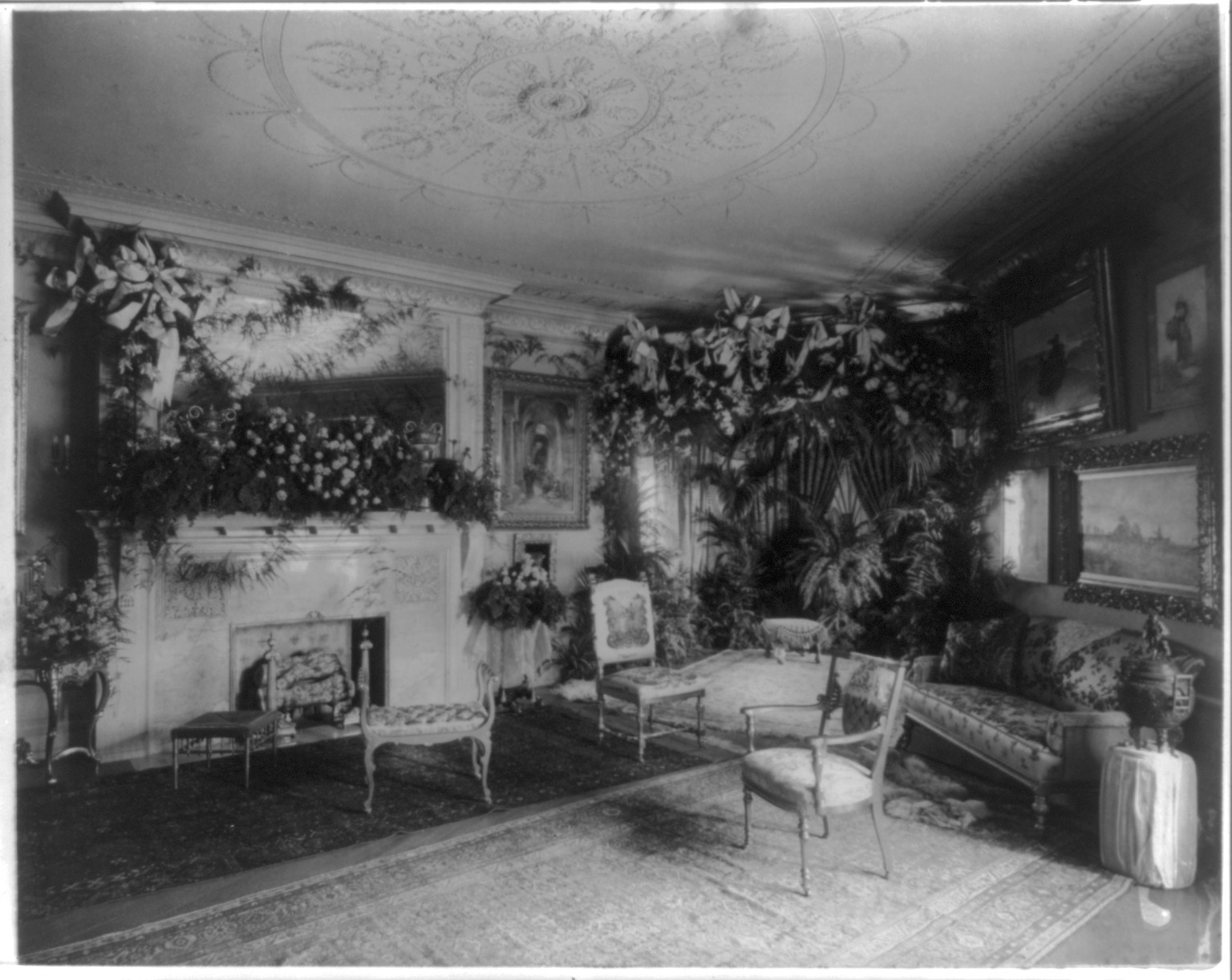 [Whittemore House, Washington, D.C. - interior of parlor, showing decorations], [ca. 1900] — historic photograph