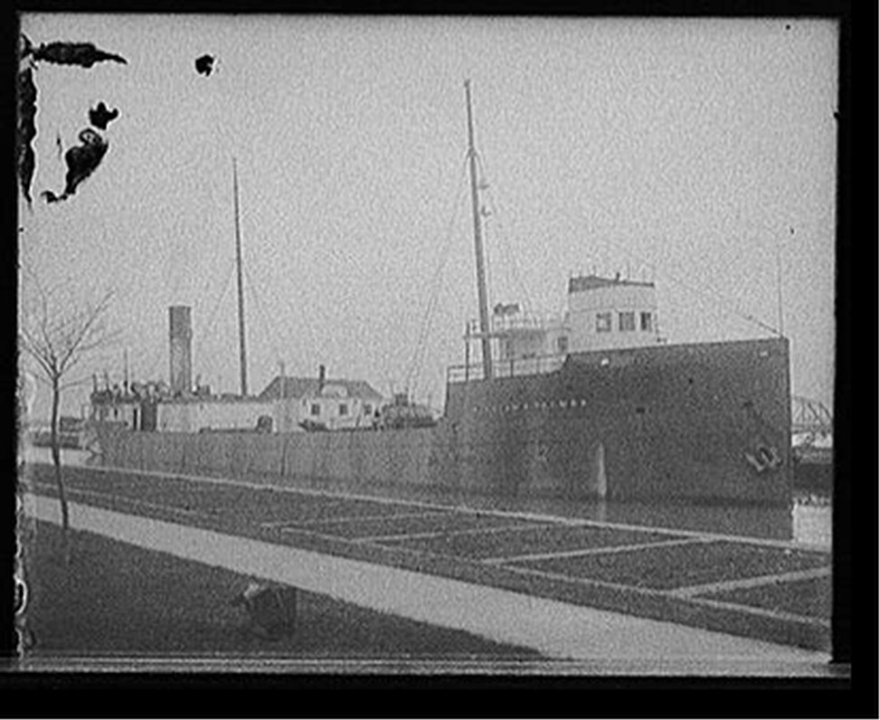 [Freighter William P. Palmer], [between 1900 and 1920] — historic photograph