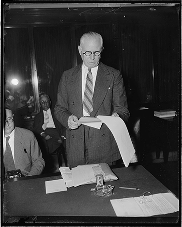 Vintage Portrait - Washington DC - Administration propaganda halts rise, [19]39 May 2. — historic image