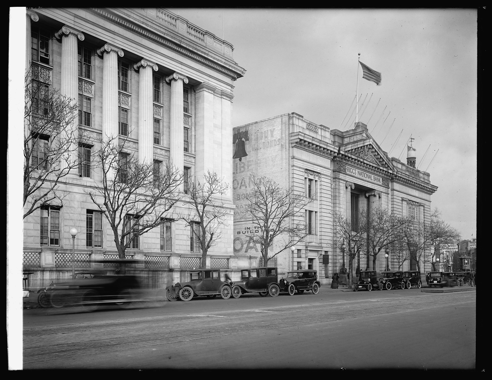 Riggs National bank, [Washington, D.C.], [between 1921 and 1922] — historic photograph