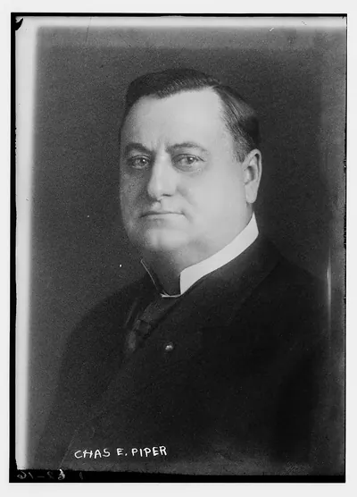 Chas. E. Piper