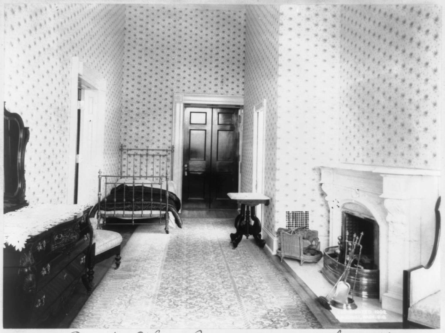 Miss Ethel Roosevelt's room in the White House, c1902. — historic photograph