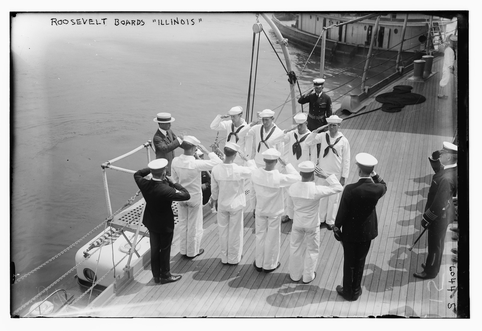 T. Roosevelt Jr. boards ILL., n/a — historic photograph