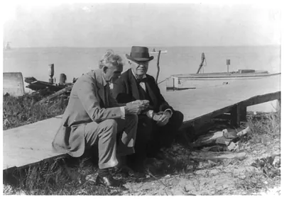 Edison and Ford in a friendly chat