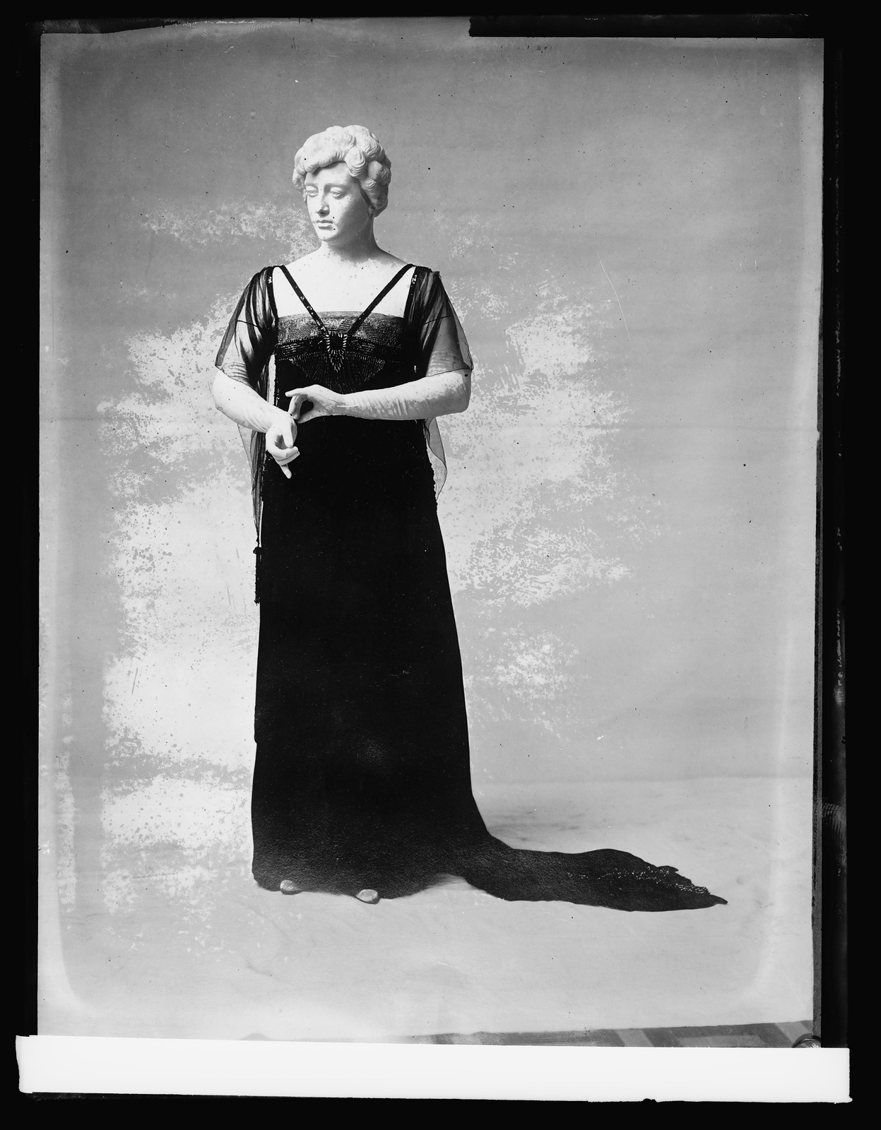 Mrs. Wilson's Gown, Museum, [ca. 1920] — historic photograph