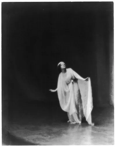 [Maude Allen?]