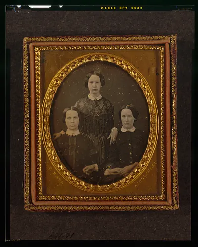 [Three unidentified woman]