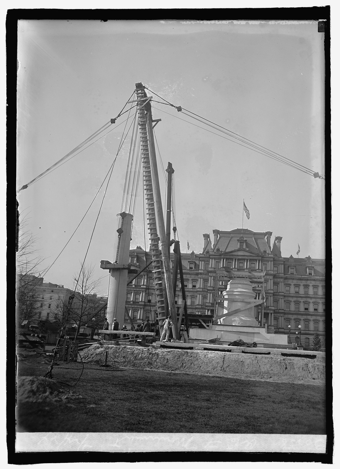 A.E.F. Monument, 4/24/24, [1924] — historic photograph
