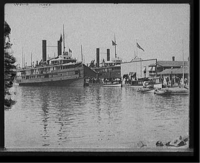 [Landing of the Toledo and Cleveland boat, (Cleveland, Put-in-Bay & Toledo Line), Put-in-Bay, Ohio]