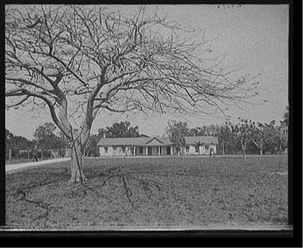 [Old Fort Dallas, Miami, Fla.], [between 1900 and 1915] — historic photograph