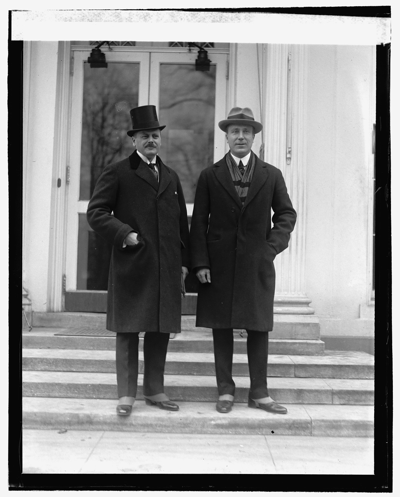 Von Blohaland & Dr. E[...], 2/9/22, [19]22 February 9. — historic photograph