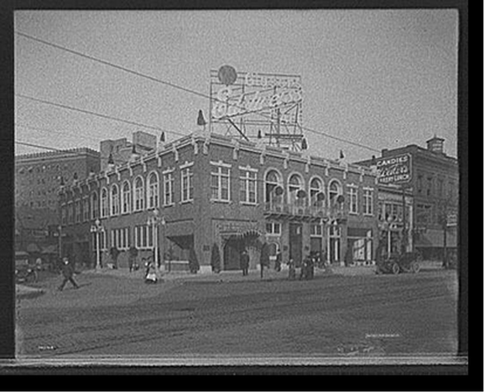 [Edelweiss Cafe, Detroit, Mich.], [between 1905 and 1915] — historic photograph