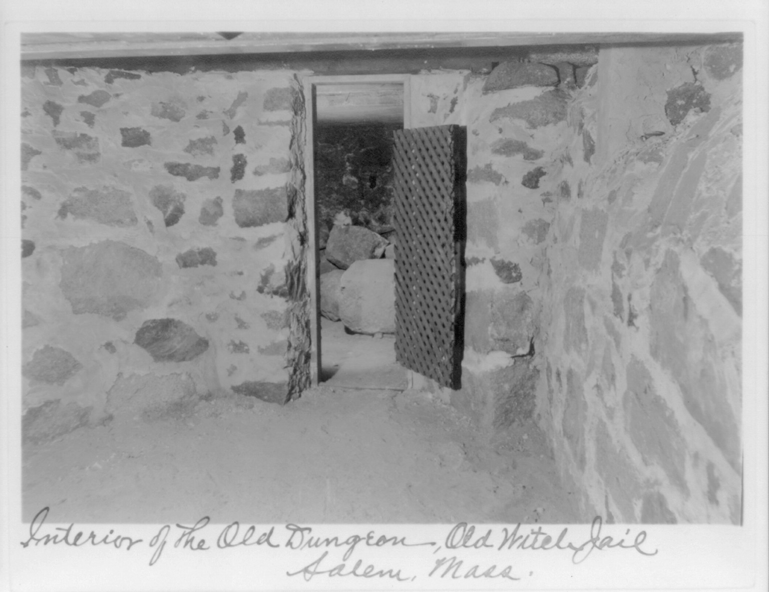 Interior of the old dungeon, old witch jail, Salem, Mass. — historic photograph