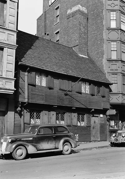 Paul Revere House, Boston, black and white exterior photograph