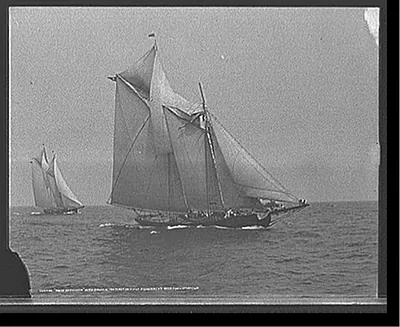 Rose Dorothea, with broken topmast in first [?] Fishermen's Race for Lipton Cup