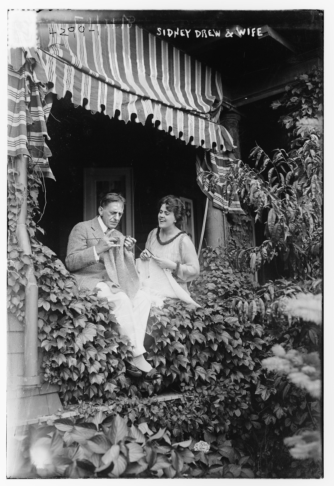 Sidney Drew & wife, n/a — historic photograph