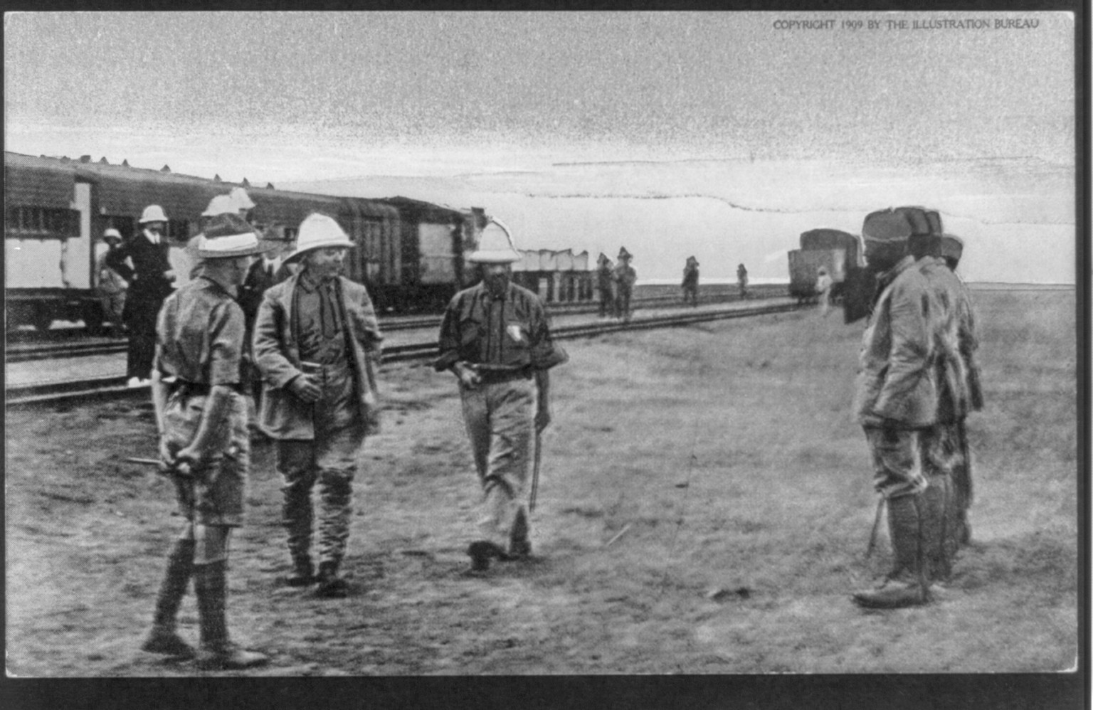 Pres. Theodore Roosevelt in Africa: Selecting head porters, c1909. — historic print