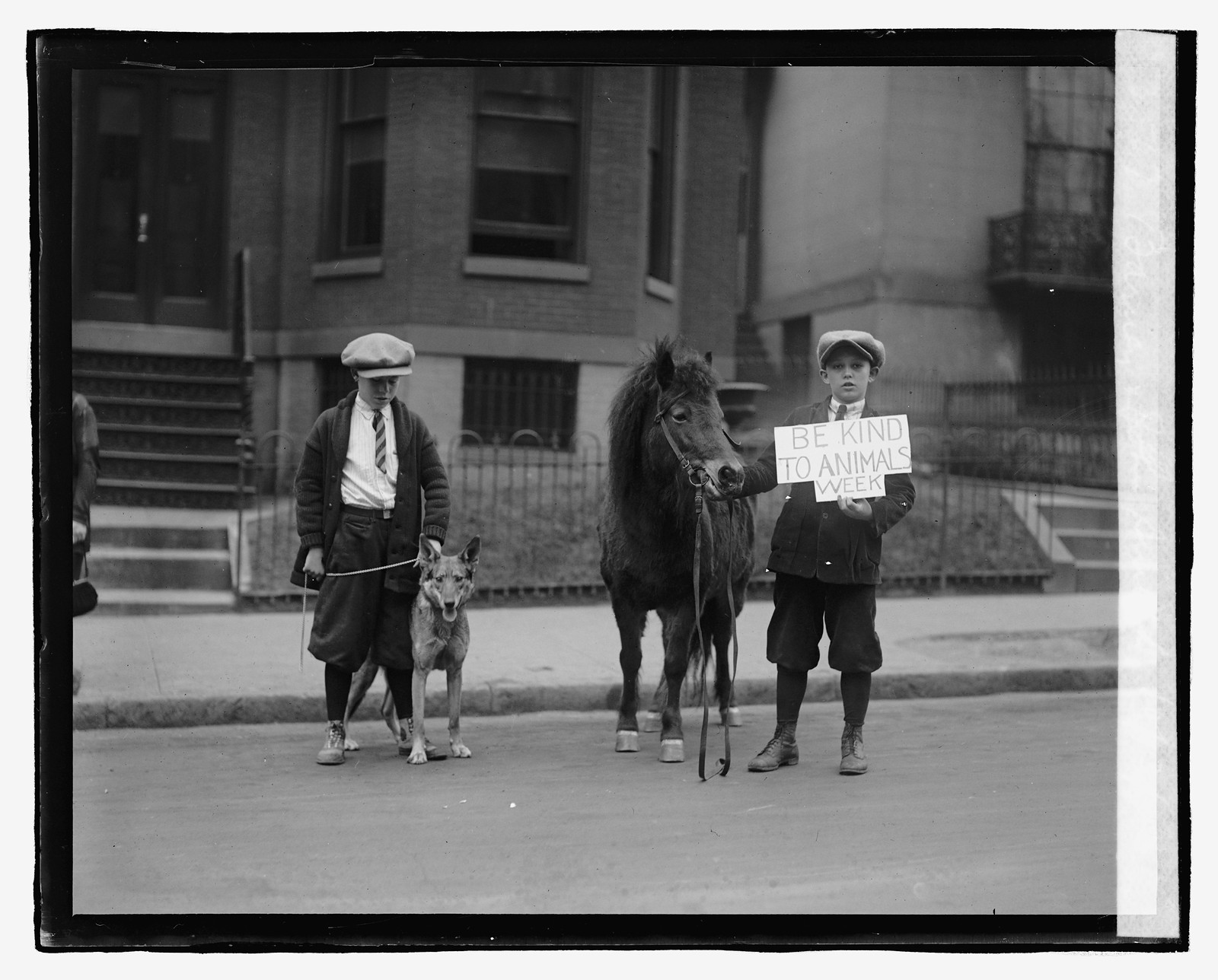 Barney & John Smith 10/13/23, [19]23 October 13. — historic photograph