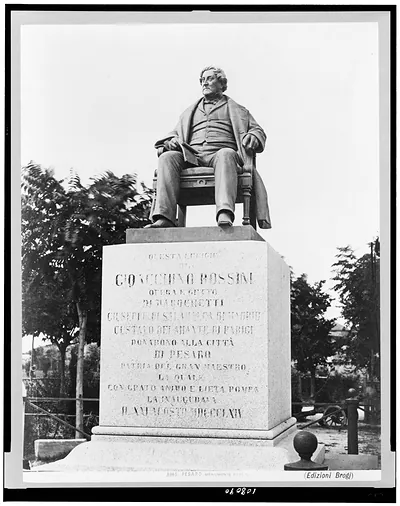 Pesaro. Monumento Rossini