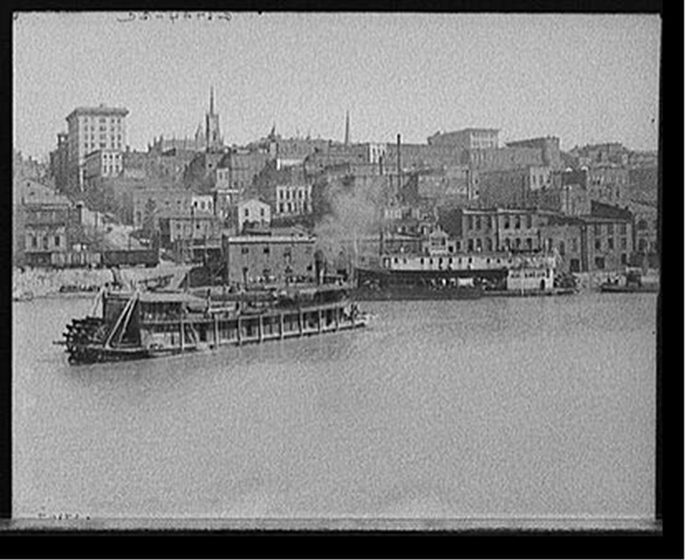 [Waterfront, panorama of Vicksburg, Miss.], [between 1900 and 1915] — historic photograph